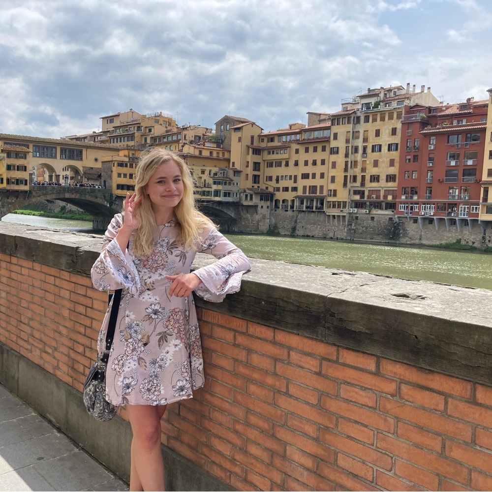 Meet your Posher, Cristy